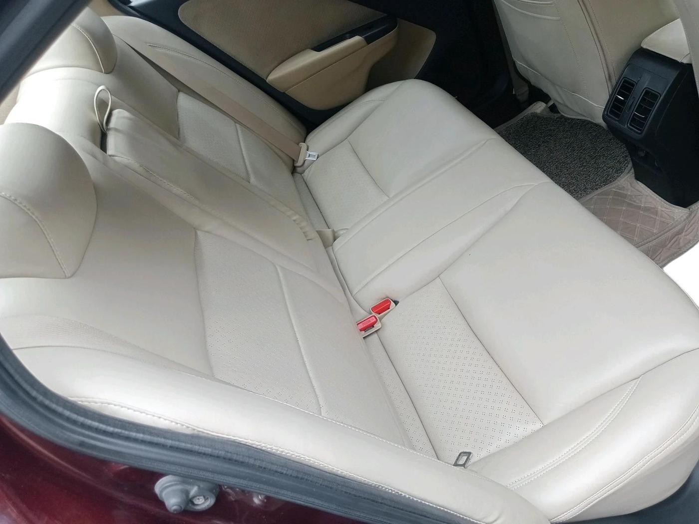 2017 Honda City 1.5L I-VTEC V MT, Petrol, Manual, 57,119 km, interior