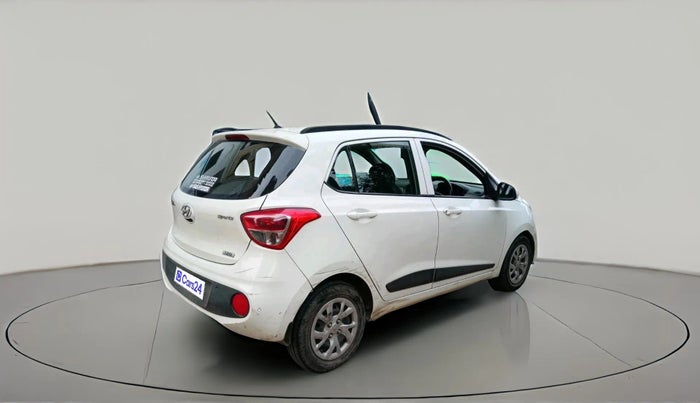 2017 Hyundai Grand i10 SPORTZ (O) 1.2 U2 CRDI, Diesel, Manual, 91,082 km, exterior