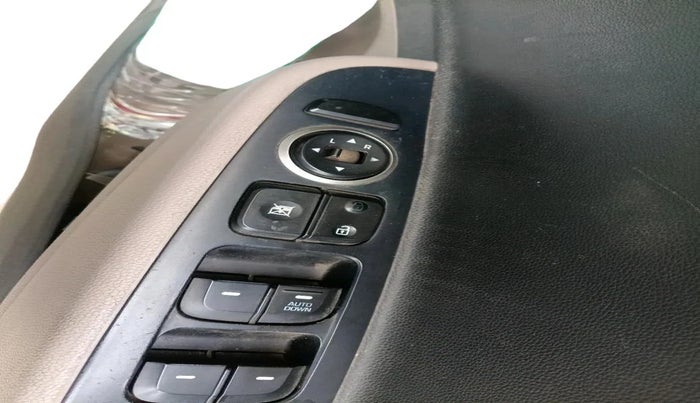 2017 Hyundai Grand i10 SPORTZ (O) 1.2 U2 CRDI, Diesel, Manual, 91,082 km, interior