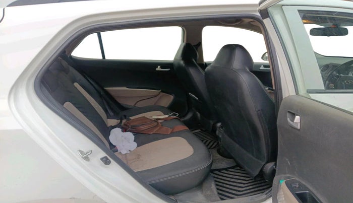 2017 Hyundai Grand i10 SPORTZ (O) 1.2 U2 CRDI, Diesel, Manual, 91,082 km, interior