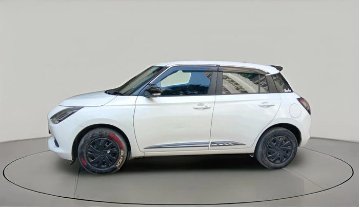 2025 Maruti Swift VXi (O) CNG, CNG, Manual, 22,528 km, exterior