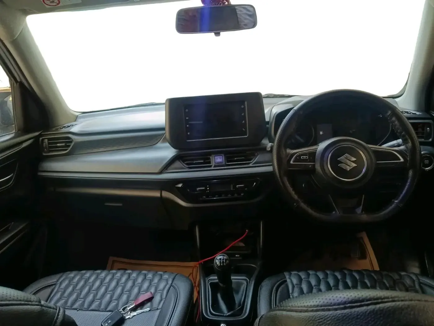 2025 Maruti Swift VXi (O) CNG, CNG, Manual, 22,528 km, interior