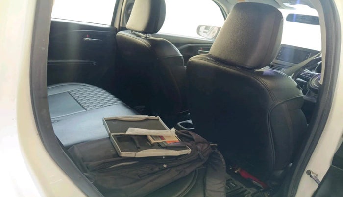 2025 Maruti Swift VXi (O) CNG, CNG, Manual, 22,528 km, interior