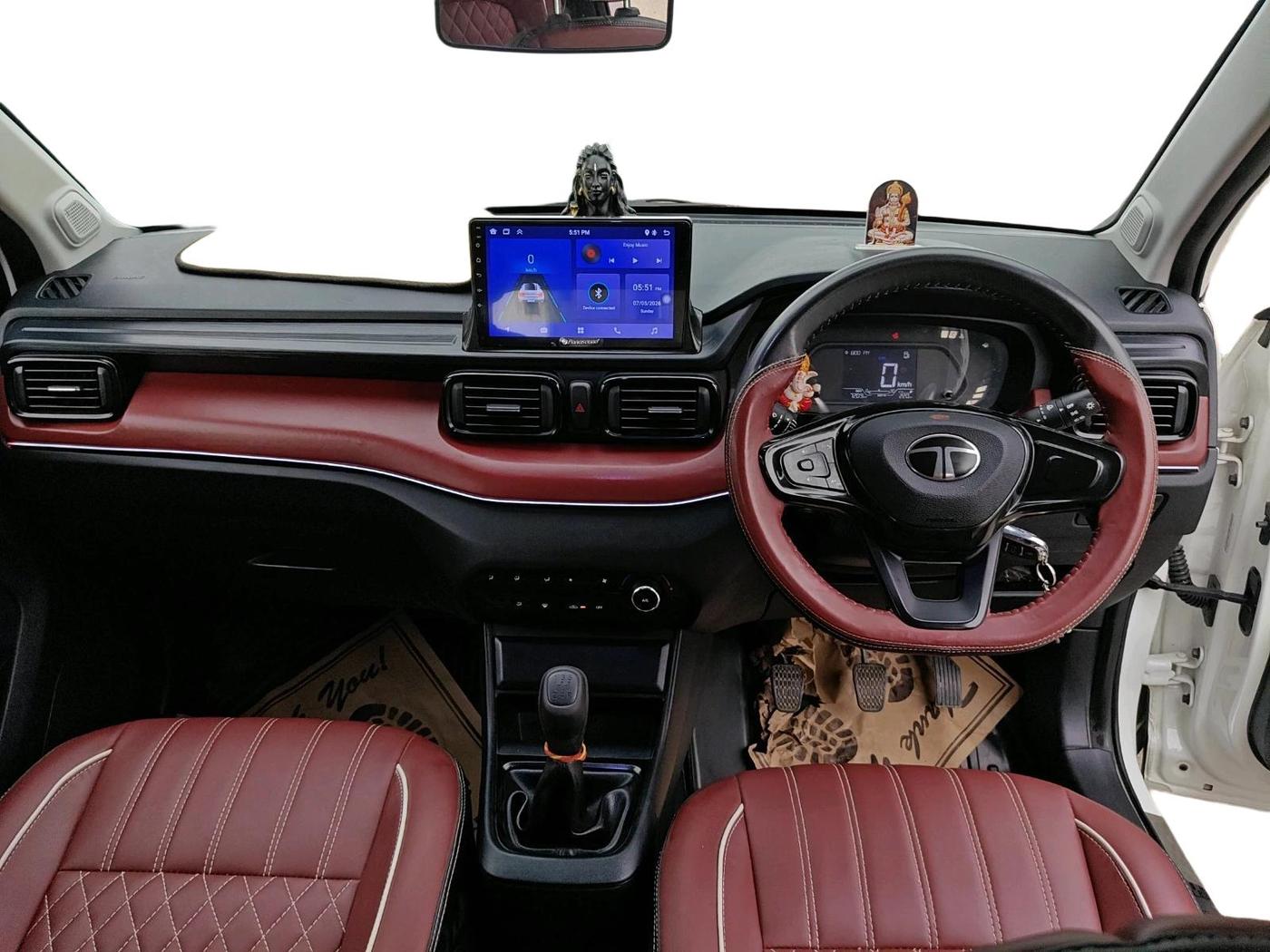 2024 Tata PUNCH PURE MT, Petrol, Manual, 7,209 km, interior