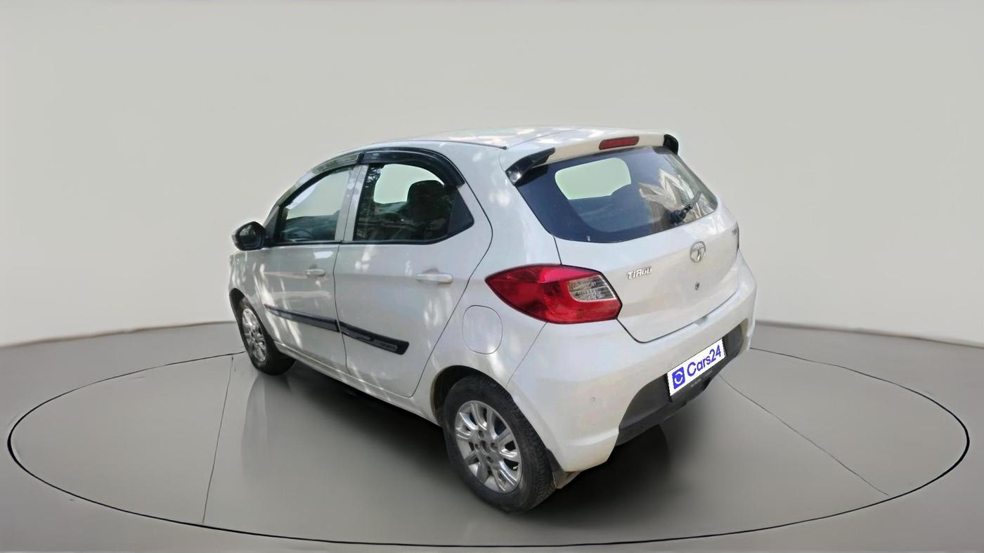 2017 Tata Tiago XZA PETROL, Petrol, Automatic, 64,902 km, exterior