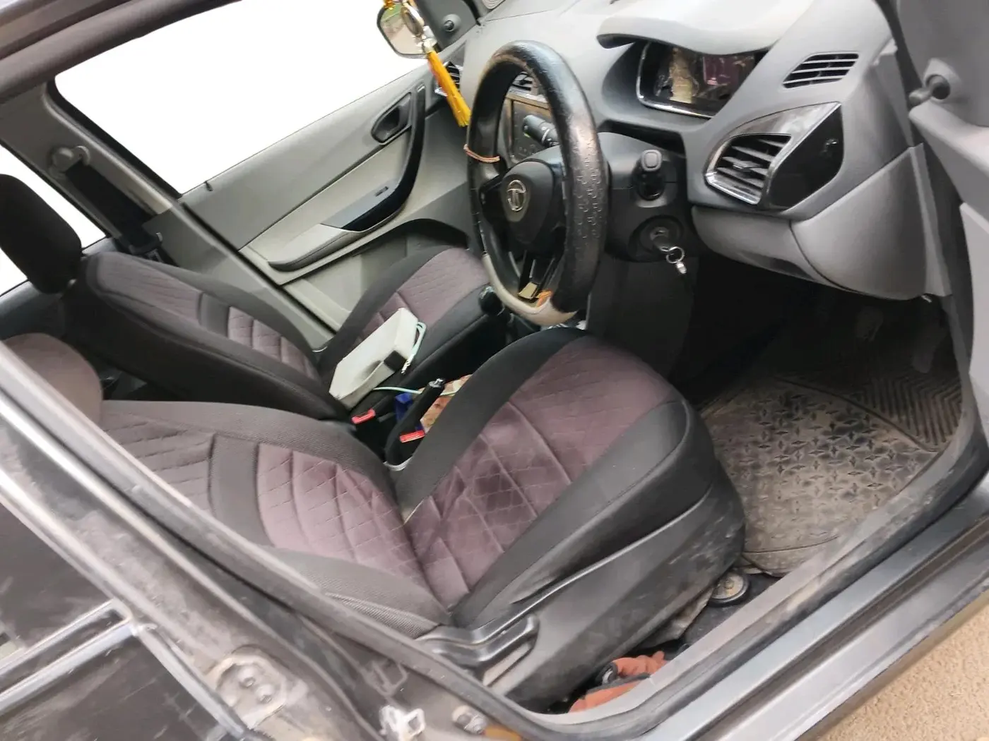 2022 Tata TIGOR XM CNG, CNG, Manual, 1,23,208 km, interior