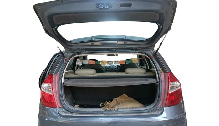 2011 Hyundai i10 SPORTZ 1.2, Petrol, Manual, 1,78,187 km, exterior