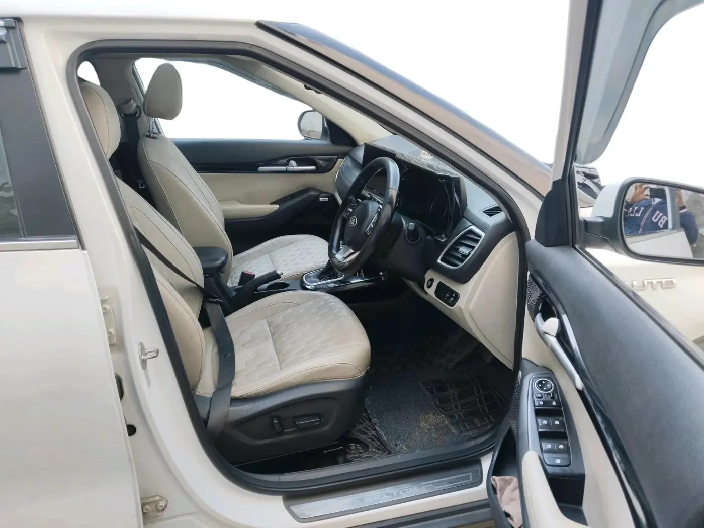 2020 KIA SELTOS HTX PLUS AT1.5 DIESEL, Diesel, Automatic, 1,60,065 km, interior