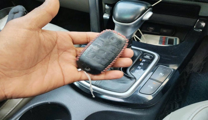 2020 KIA SELTOS HTX PLUS AT1.5 DIESEL, Diesel, Automatic, 1,60,065 km, interior