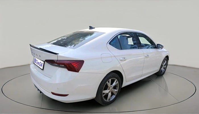 2021 Skoda Octavia STYLE 2.0, Petrol, Automatic, 72,679 km, exterior