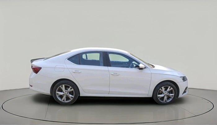 2021 Skoda Octavia STYLE 2.0, Petrol, Automatic, 72,679 km, exterior