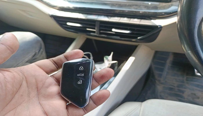 2021 Skoda Octavia STYLE 2.0, Petrol, Automatic, 72,679 km, interior