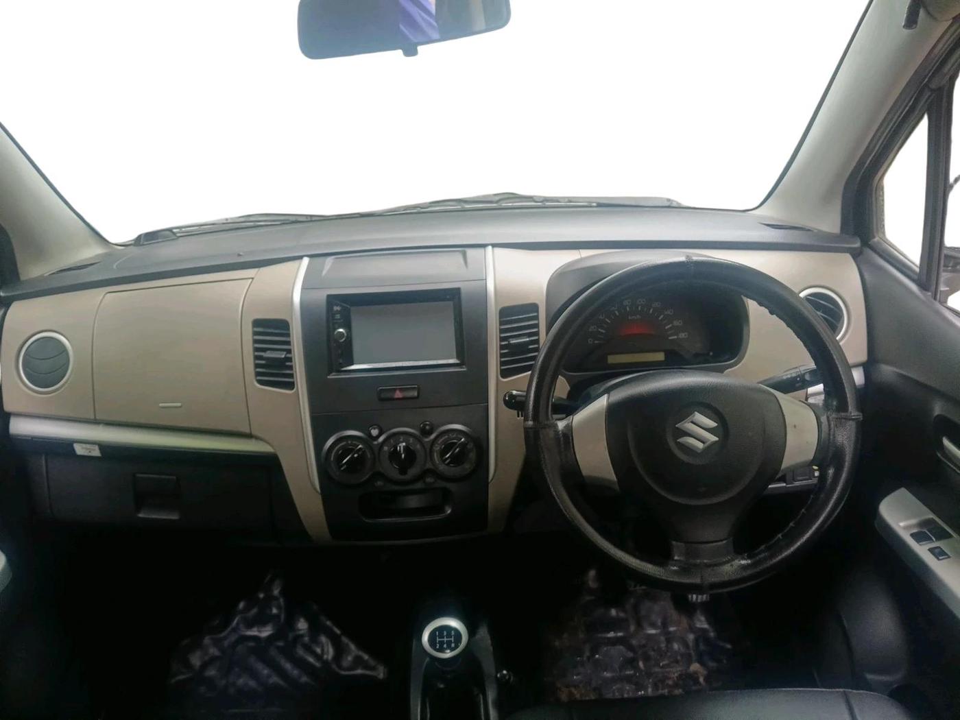 2016 Maruti Wagon R 1.0 LXI CNG, CNG, Manual, 1,30,838 km, interior