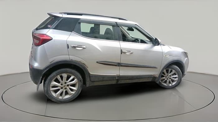 2020 Mahindra XUV300 W6 1.2 PETROL, Petrol, Manual, 30,414 km, exterior
