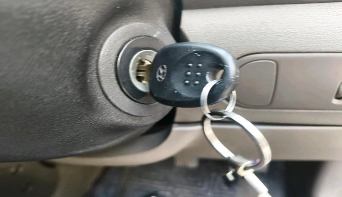 2011 Hyundai i10 MAGNA 1.2, Petrol, Manual, 93,535 km, interior