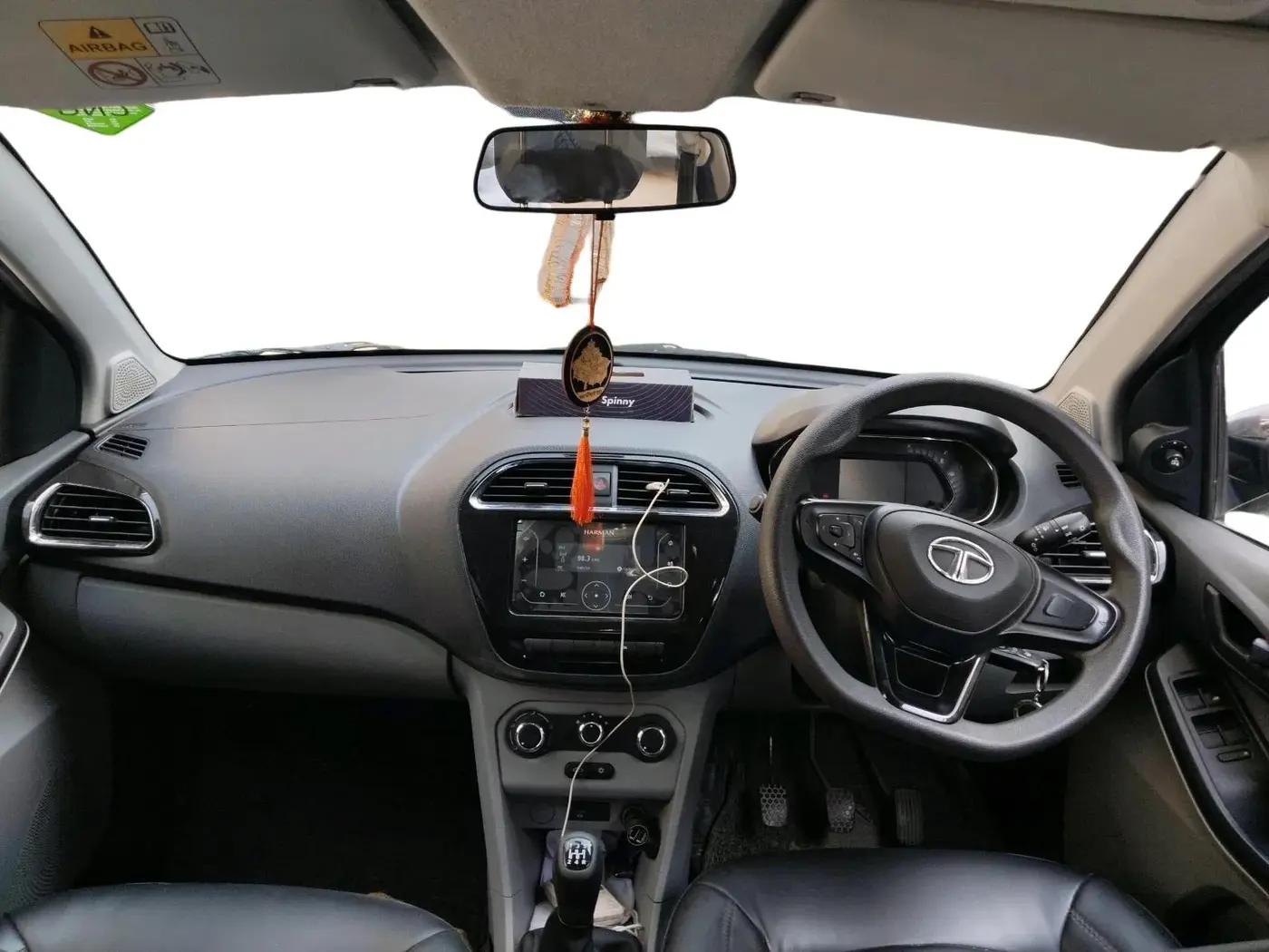 2022 Tata Tiago XT CNG, CNG, Manual, 53,257 km, interior