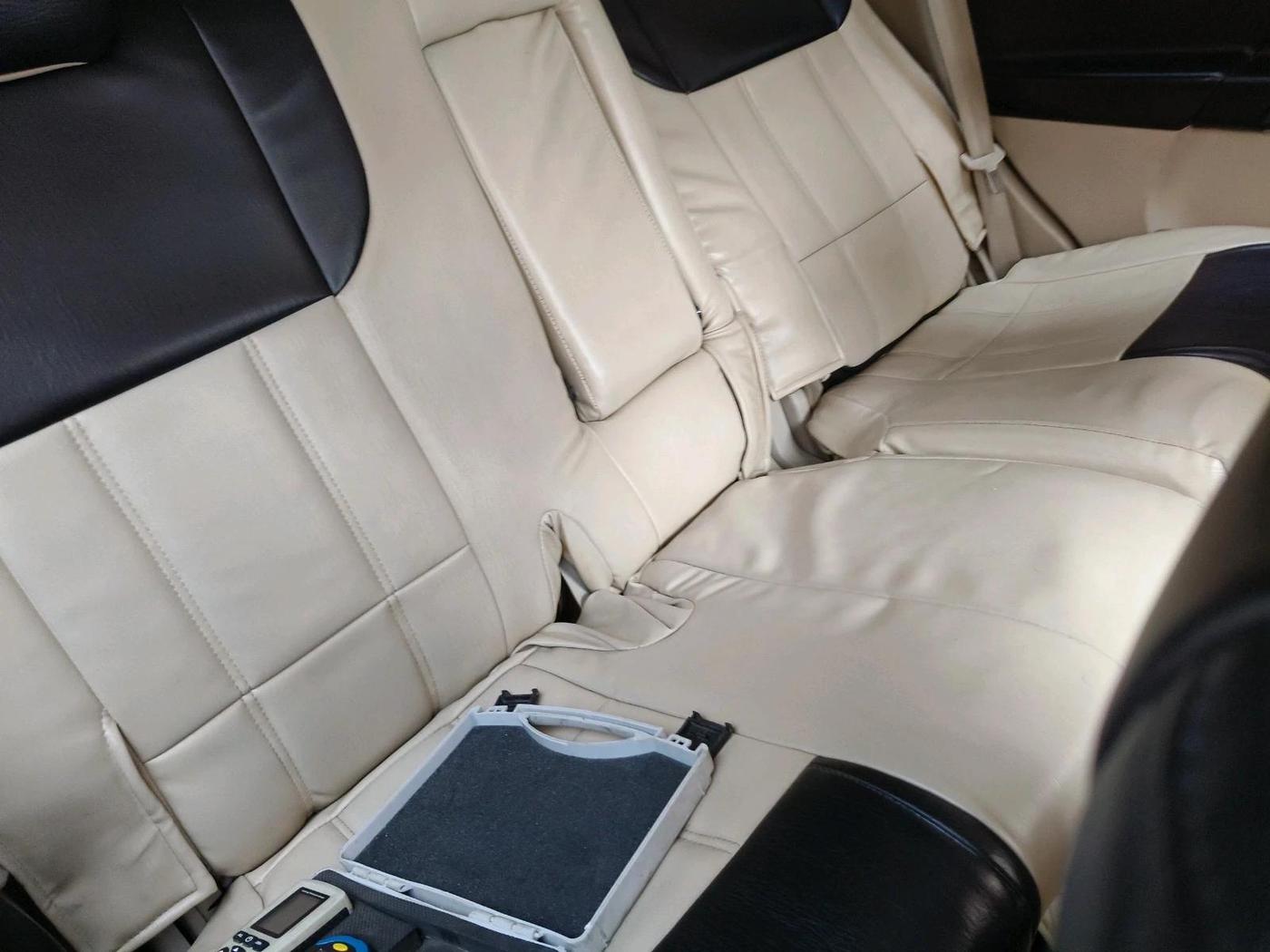 2018 Mahindra XUV500 W6 AT, Diesel, Automatic, 93,085 km, interior