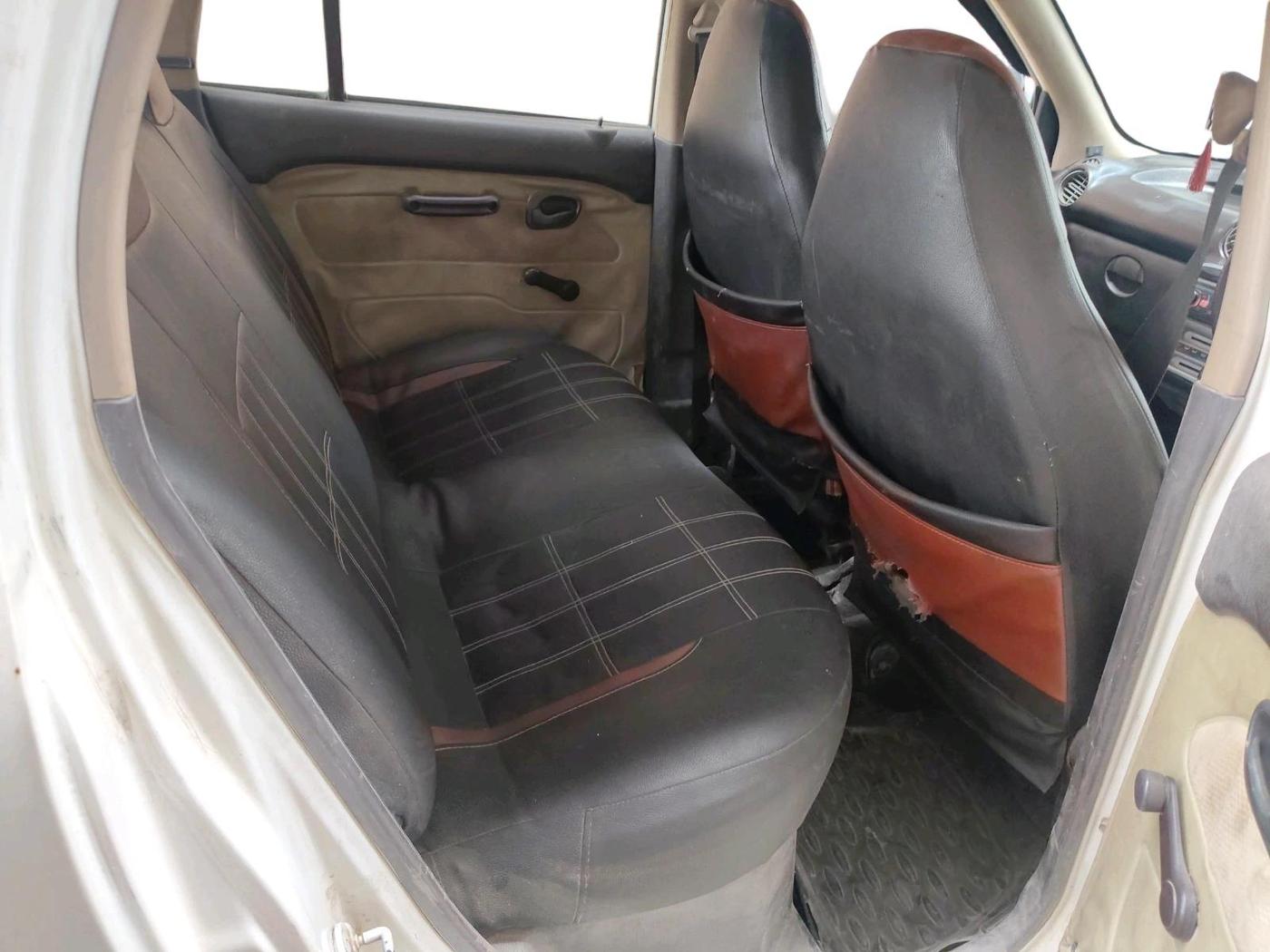 2013 Hyundai Santro Xing GL PLUS, CNG, Manual, 1,14,534 km, interior