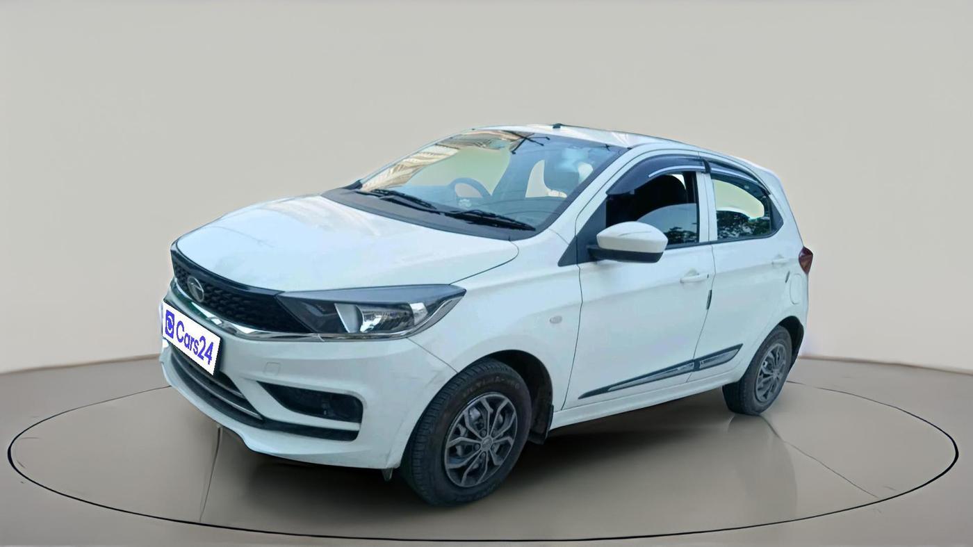 2024 Tata Tiago XE PETROL, Petrol, Manual, 20,986 km, exterior