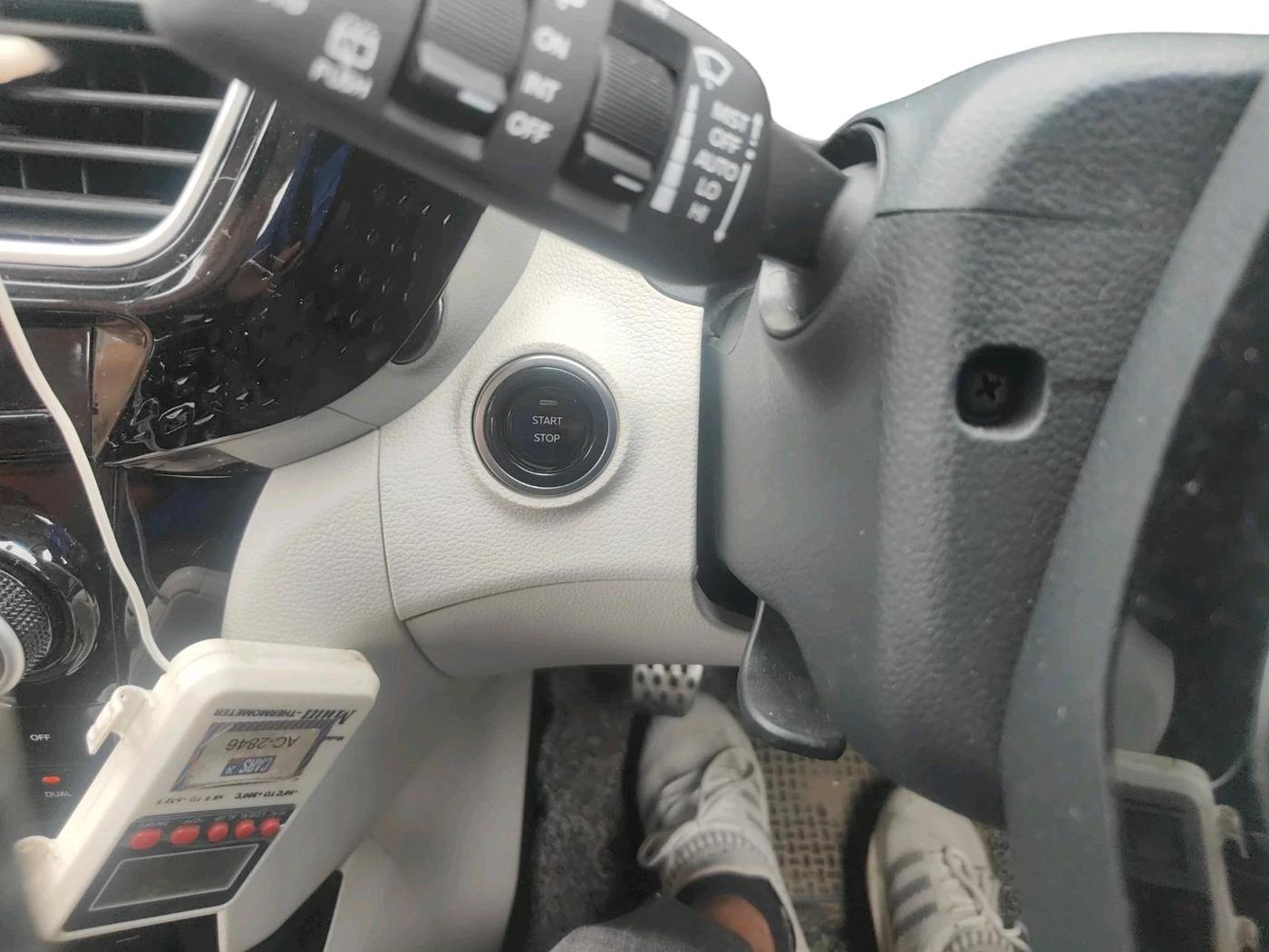 2025 Mahindra XUV 3XO REVX A 1.2 Petrol MT, Petrol, Manual, 6,410 km, interior