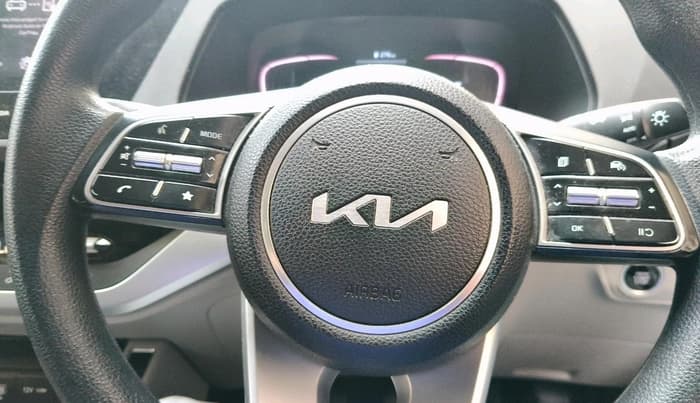 2022 KIA CARENS PRESTIGE PLUS 1.4 PETROL 7 STR, Petrol, Manual, 48,748 km, interior