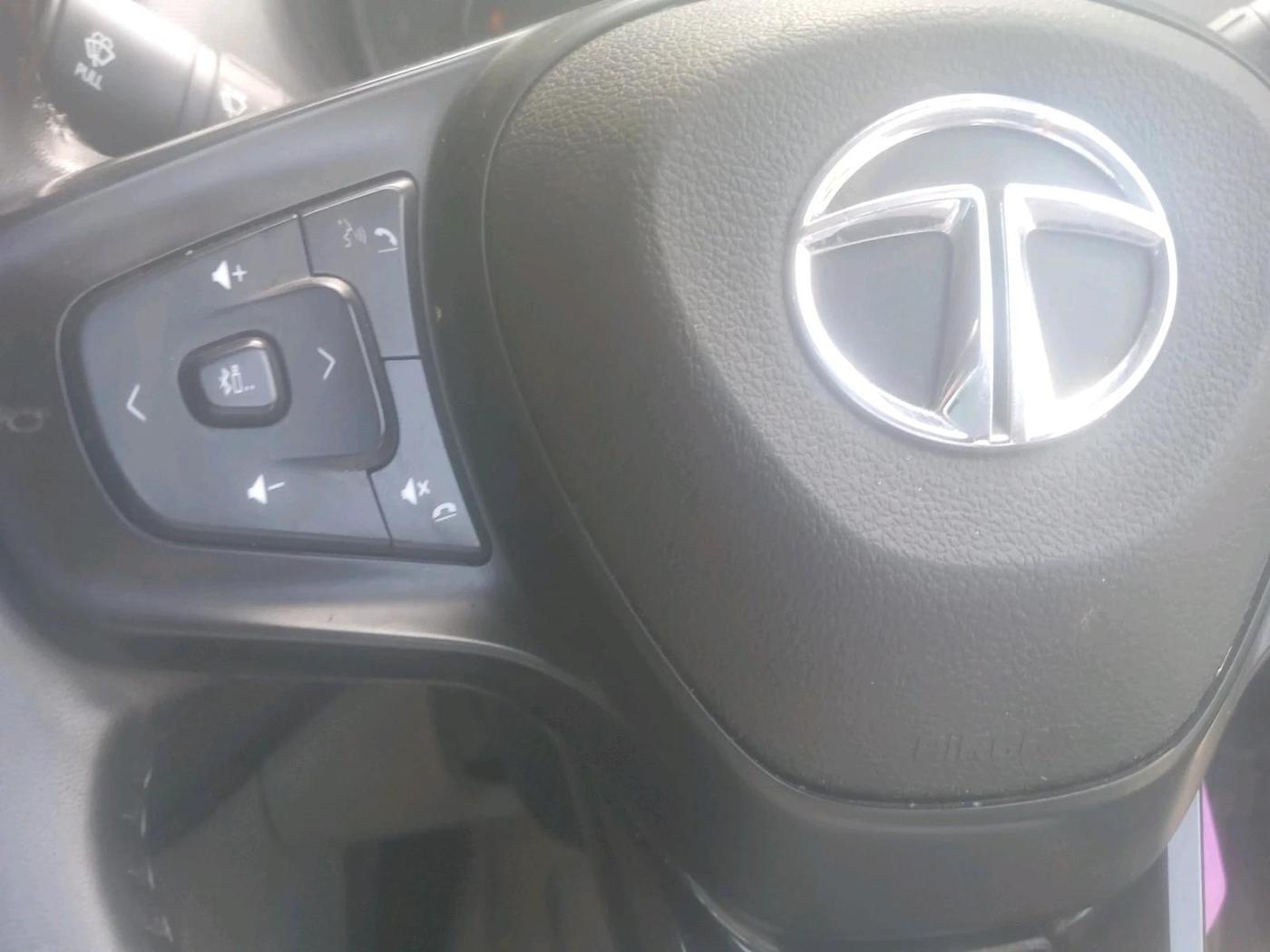 2022 Tata Tiago XT CNG, CNG, Manual, 80,353 km, interior