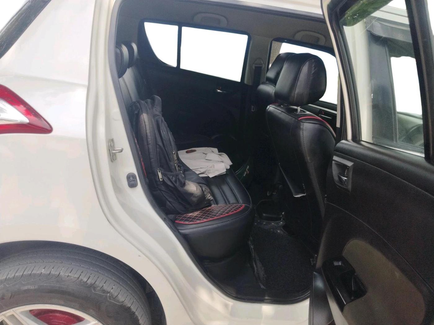 2016 Maruti Swift VDI ABS, Diesel, Manual, 1,69,800 km, interior