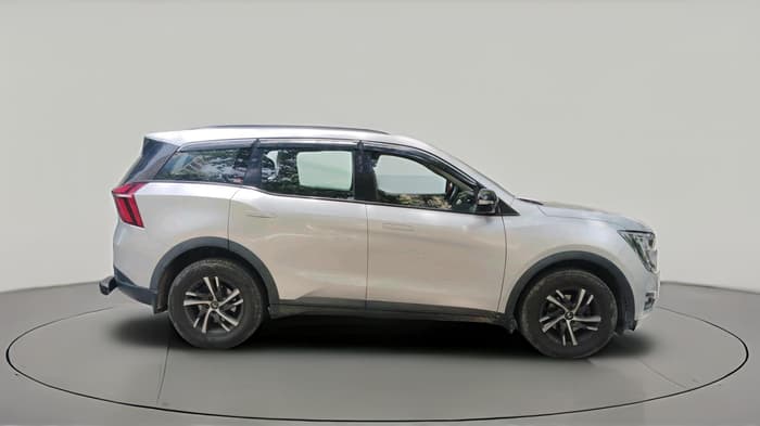 2022 Mahindra XUV700 MX D MT 5 STR, Diesel, Manual, 66,105 km, exterior