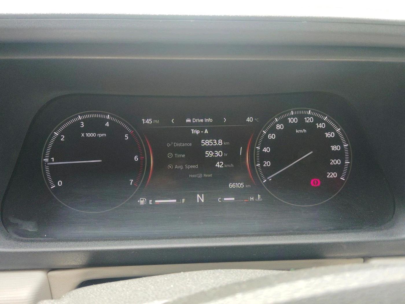 2022 Mahindra XUV700 MX D MT 5 STR, Diesel, Manual, 66,105 km, interior