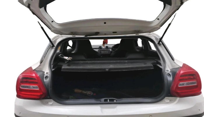 2020 Maruti Swift LXI, Petrol, Manual, 39,202 km, exterior