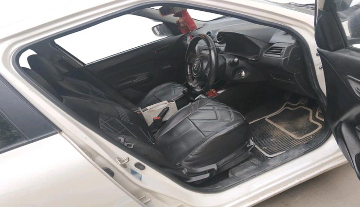 2020 Maruti Swift LXI, Petrol, Manual, 39,202 km, interior