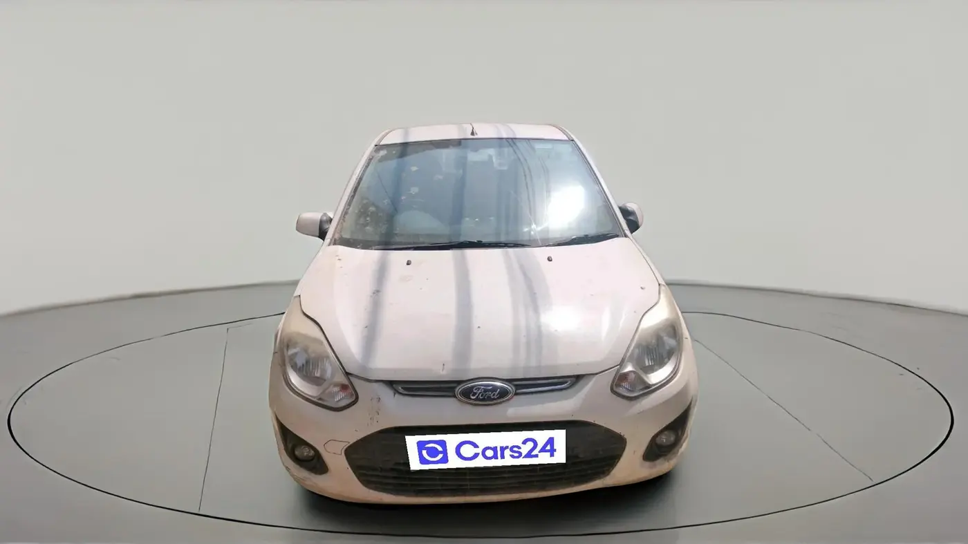 2013 Ford Figo TITANIUM 1.2 PETROL, Petrol, Manual, 1,21,000 km, exterior