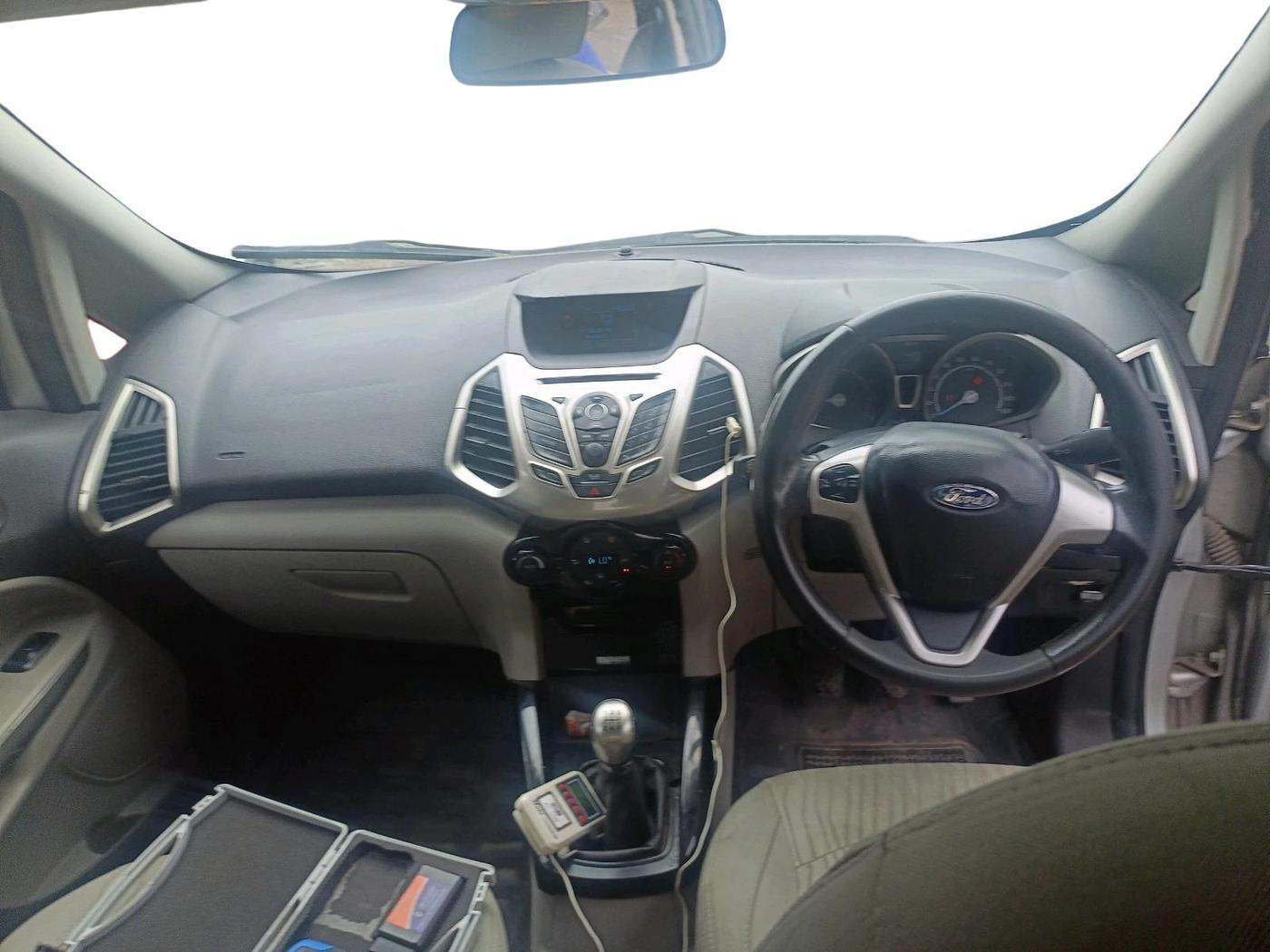 2016 Ford Ecosport TITANIUM 1.5L PETROL, CNG, Manual, 99,076 km, interior