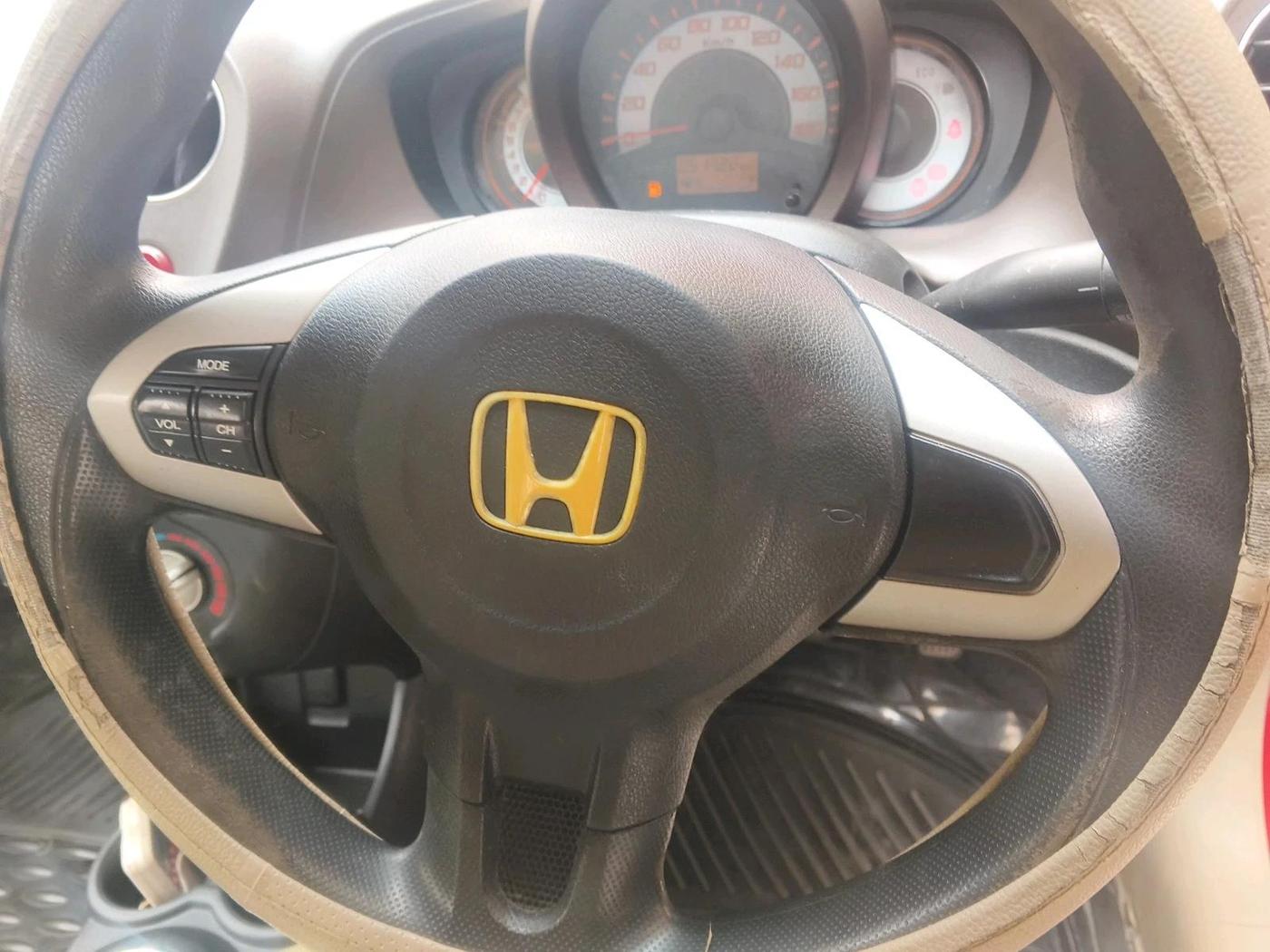 2013 Honda Brio S MT, Petrol, Manual, 51,725 km, interior