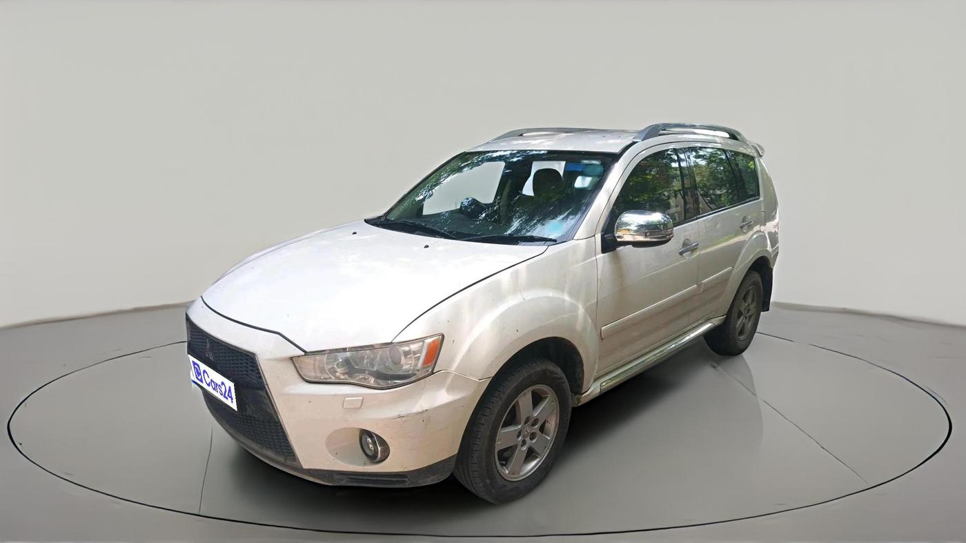 2011 Mitsubishi Outlander 2.4 MIVEC, Petrol, Automatic, 1,22,129 km, exterior