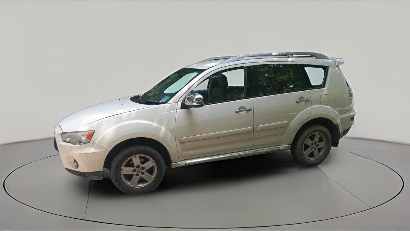 2011 Mitsubishi Outlander 2.4 MIVEC, Petrol, Automatic, 1,22,129 km, exterior