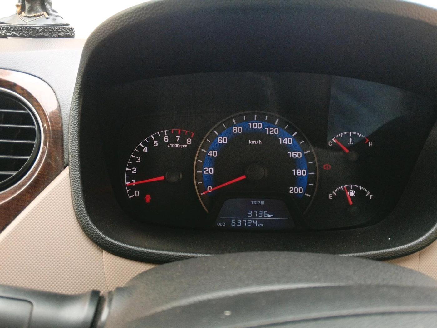 2014 Hyundai Xcent SX 1.2 (O), Petrol, Manual, 63,724 km, interior
