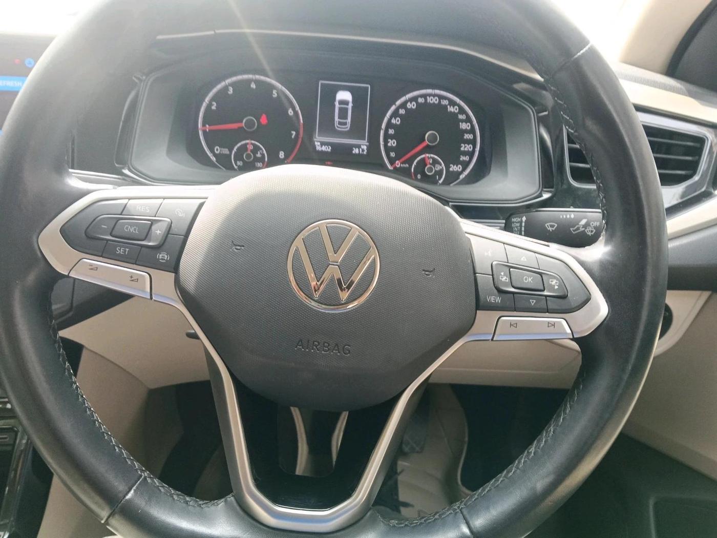 2024 Volkswagen VIRTUS HIGHLINE TSI 1.0 MT, Petrol, Manual, 16,402 km, interior