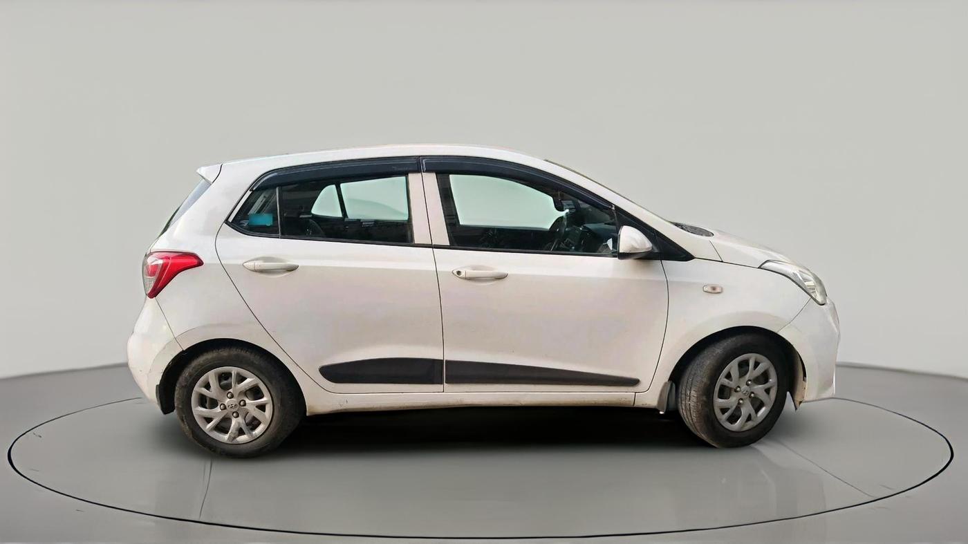 2017 Hyundai Grand i10 MAGNA 1.2 KAPPA VTVT, Petrol, Manual, 84,379 km, exterior