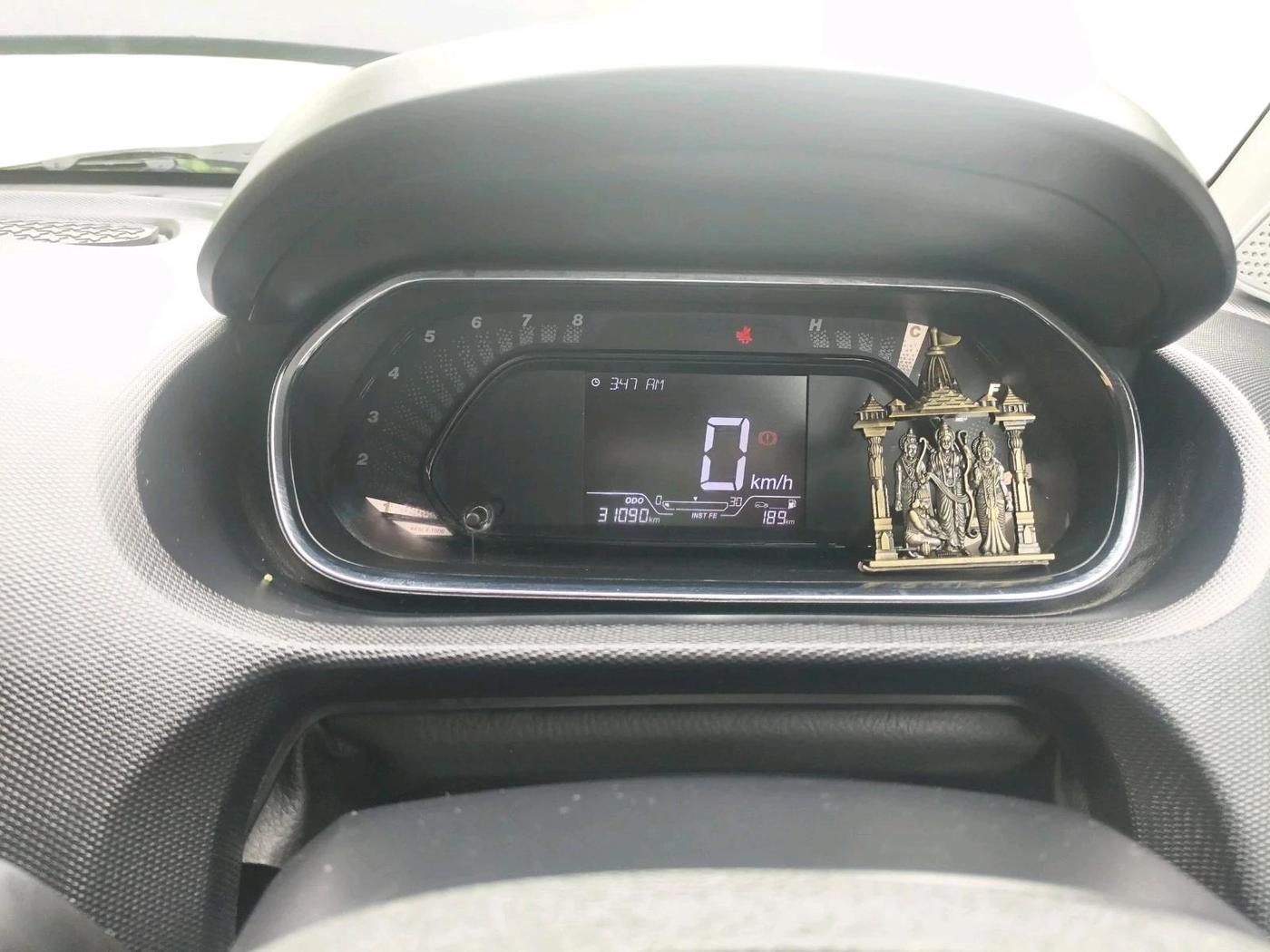 2022 Tata Tiago XT (O) PETROL, Petrol, Manual, 31,090 km, interior