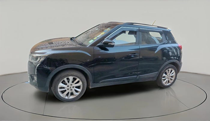 2021 Mahindra XUV300 W8 1.2 PETROL, Petrol, Manual, 41,686 km, exterior