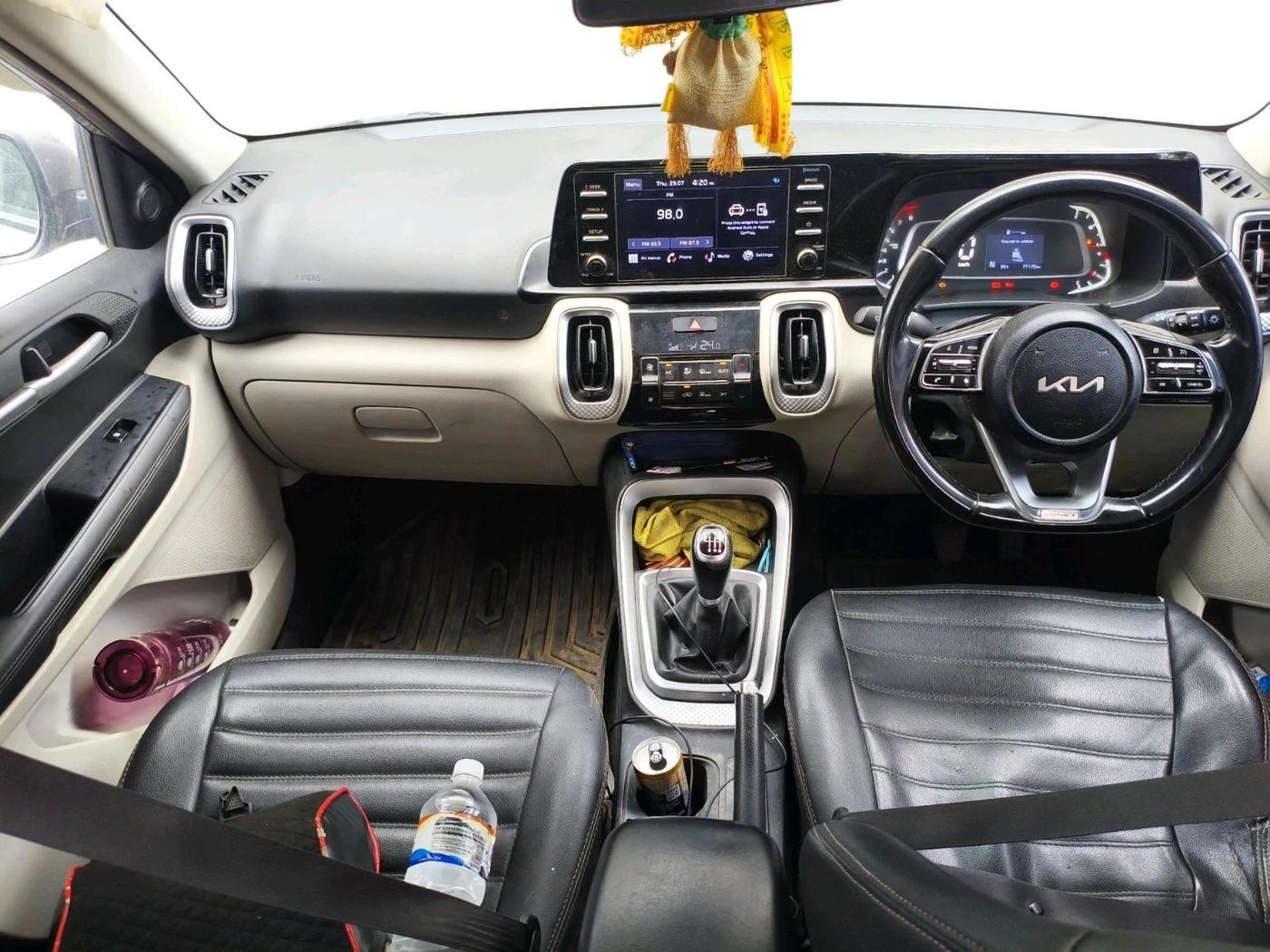 2021 KIA SONET HTX 1.0 IMT, Petrol, Manual, 77,170 km, interior