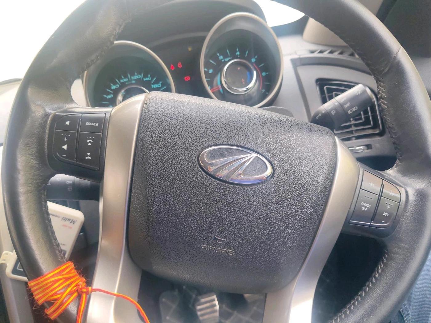 2019 Mahindra XUV500 W11, Diesel, Manual, 73,869 km, interior