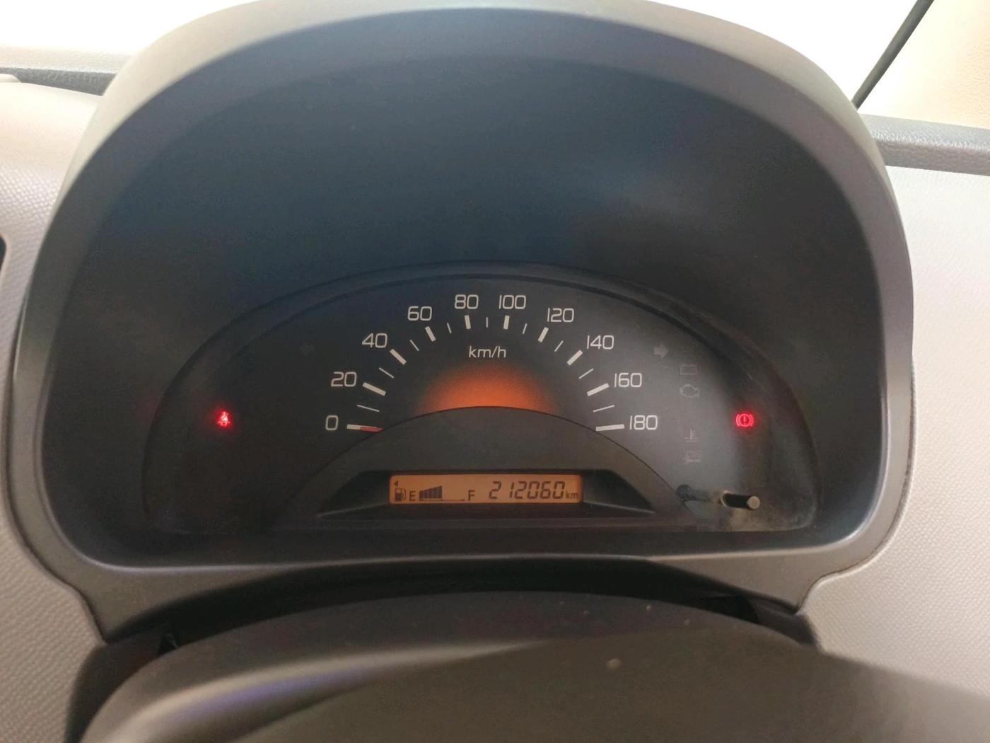 2012 Maruti Wagon R 1.0 LXI CNG, CNG, Manual, 2,12,060 km, interior