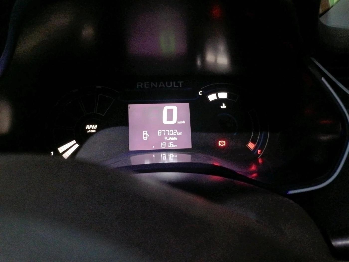 2020 Renault TRIBER RXL MT, CNG, Manual, 87,702 km, interior