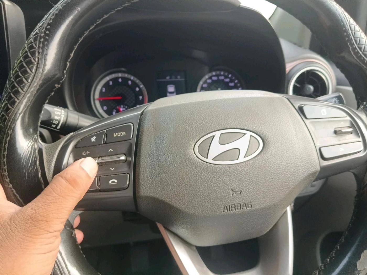 2024 Hyundai AURA S 1.2 CNG, CNG, Manual, 1,06,645 km, interior