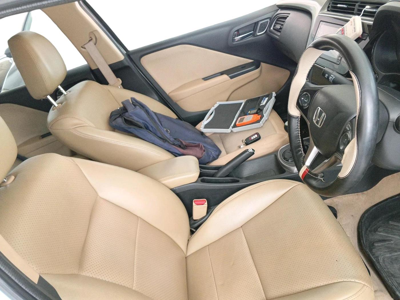 2022 Honda City 1.5L I-VTEC V MT 4TH GEN, Petrol, Manual, 1,01,535 km, interior