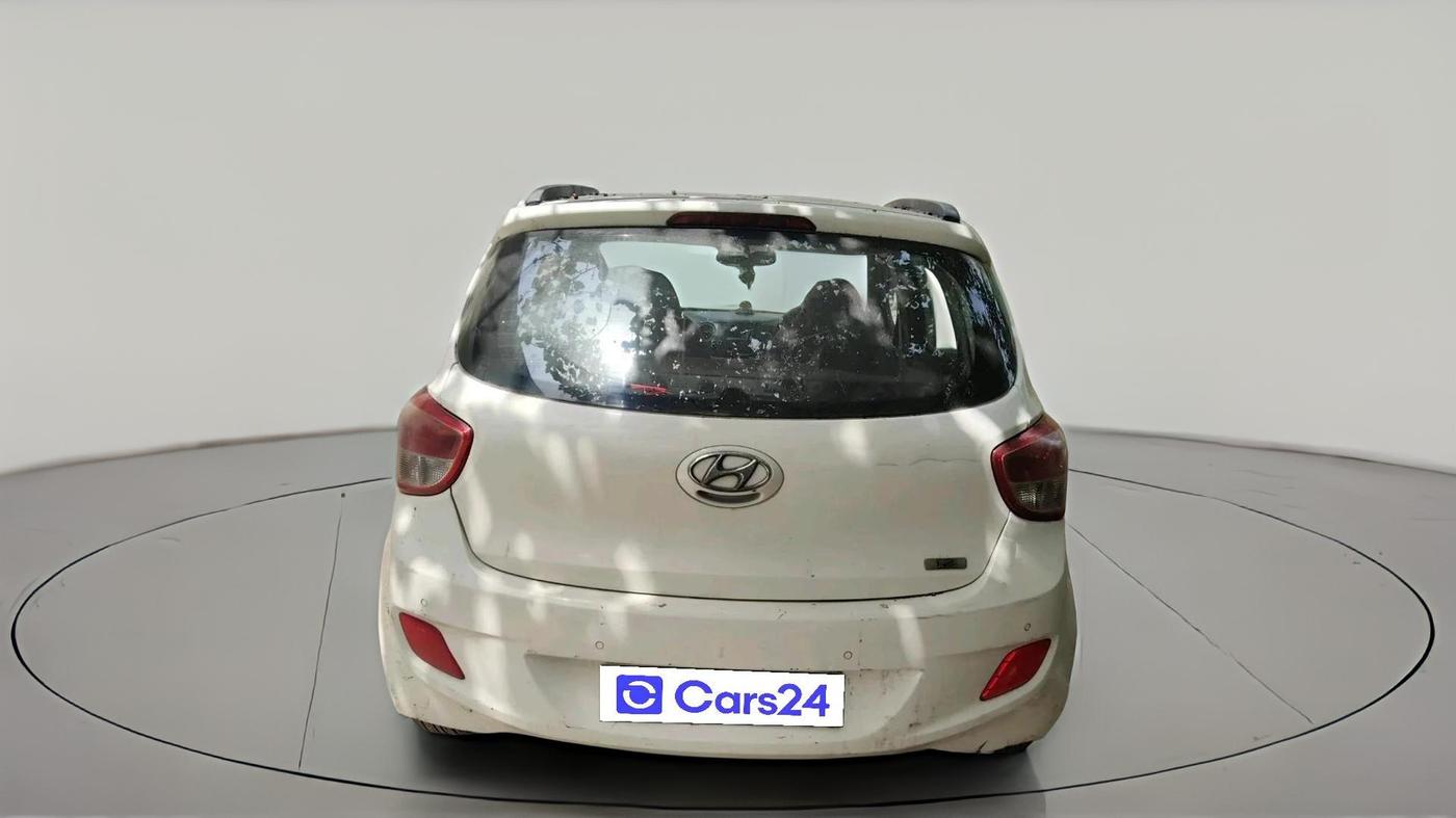 2015 Hyundai Grand i10 SPORTZ 1.2 KAPPA VTVT, CNG, Manual, 1,49,796 km, exterior