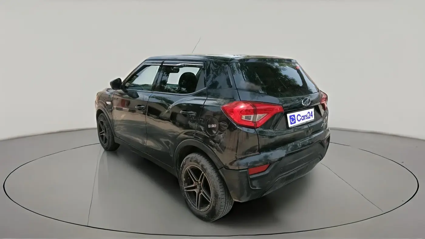 2022 Mahindra XUV300 W4 1.2 PETROL, Petrol, Manual, 10,10,000 km, exterior