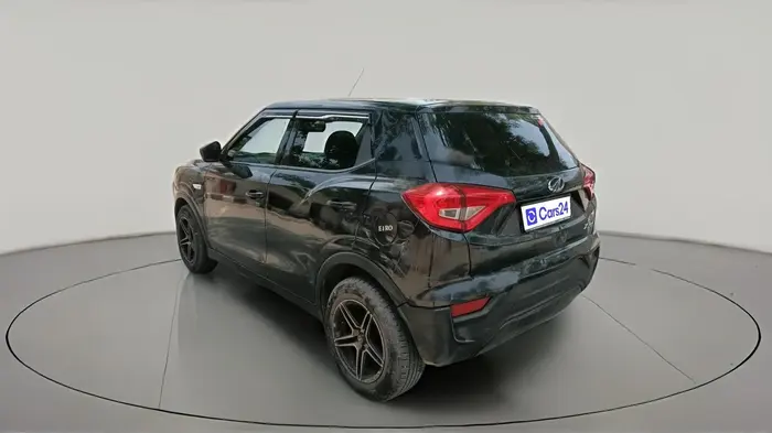 2022 Mahindra XUV300 W4 1.2 PETROL, Petrol, Manual, 10,10,000 km, exterior